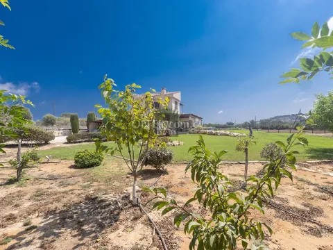 Charming Three Bedroom Villa Nestled in Protaras - 13