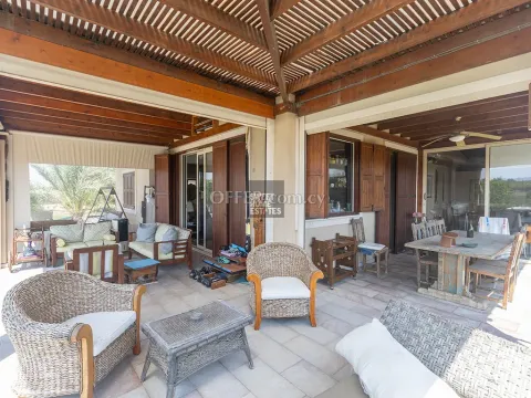 Charming Three Bedroom Villa Nestled in Protaras - 10