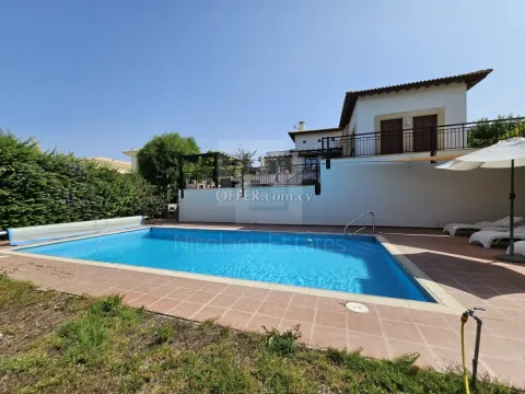 Detached 4 bedroom villa for sale in Aphrodite hills - Main Photo