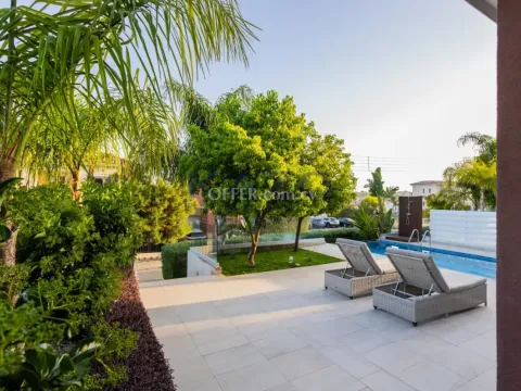 Luxurious Fully Furnished Three Bedroom Home in Quiet Mouttagiaka - 13