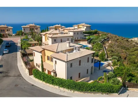 Luxury 5 bedroom villa for sale in Aphrodite Hills - 10