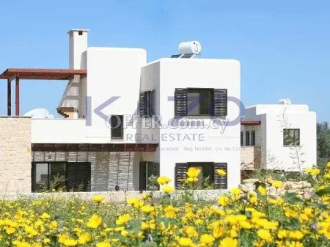 Spacious Argaka Villa with Pool on Large Plot - 3