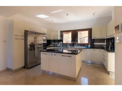 Luxury 5 bedroom villa for sale in Aphrodite Hills - 9