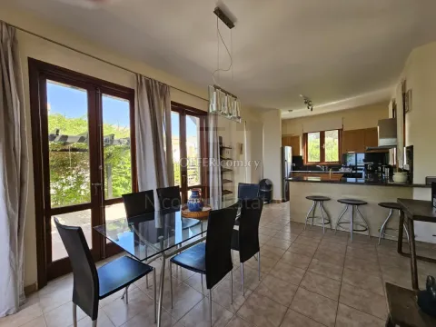 Detached 4 bedroom villa for sale in Aphrodite hills - 8
