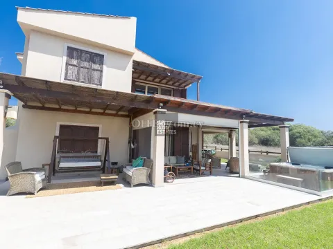 Charming Three Bedroom Villa Nestled in Protaras - 19