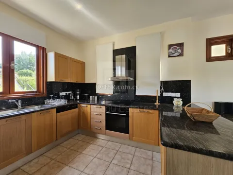 Detached 4 bedroom villa for sale in Aphrodite hills - 5