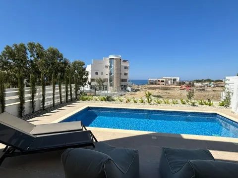 3 Bed Detached Villa for sale in Tombs Of the Kings, Paphos - Main Photo