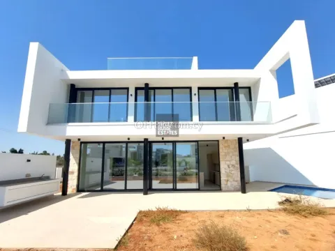 Modern Three  Bedroom Villa in Prime Location in  Protaras - Main Photo