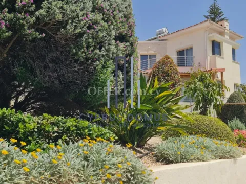 Villa For Sale With Swimming Pool In Paniotis Area - Main Photo
