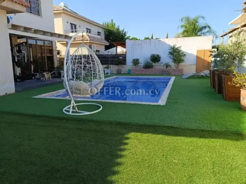 Spacious Detached House with Pool in Green Moni - Main Photo