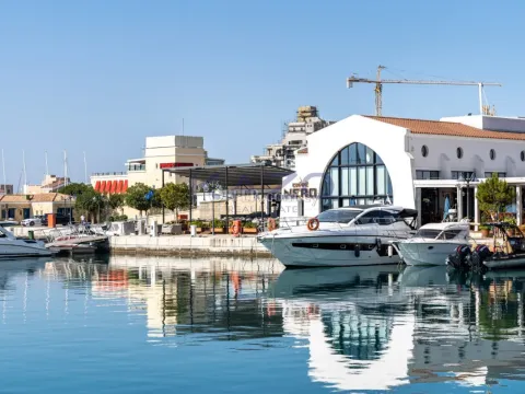 Seafront Villa with Yacht Berth in Limassol Marina - 13