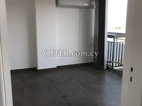 Office with 3 rooms and large separate reception area - Main Photo