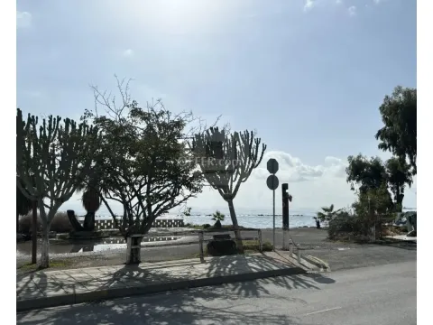 Modern 1st line Beachfront Apartment Common pool Potamos Germasogia Limassol Cyprus - Main Photo