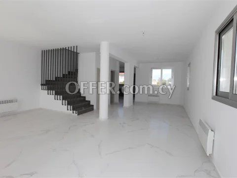 A gorgeous 4 bedrooms Semi-Detached house in very good location in Strovolos area. - Main Photo