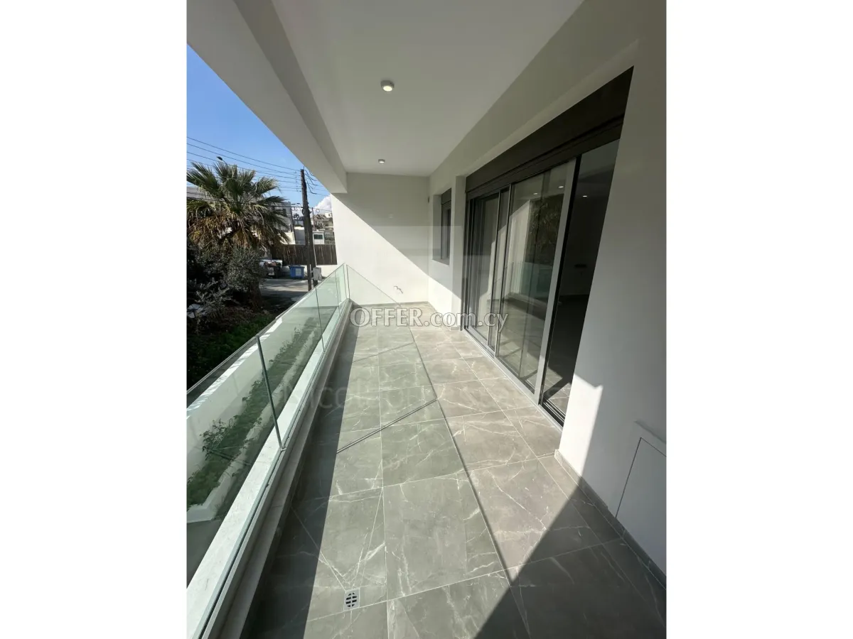 Modern Ready to Move in Three Bedroom Apartment with Photovoltaics and Large Veranda for Sale in Archangelos Nicosia - 5