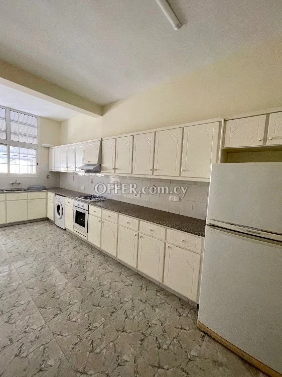 2- Bedroom Renovated Ground Floor House (129 sq.m.) For Rent In The Centre Of Limassol (Affordable Housing Scheme) - 4