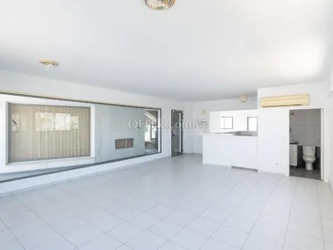 Office and shop in Voroklini Larnaca - 8