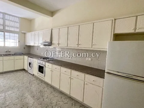 2- Bedroom Renovated Ground Floor House (129 sq.m.) For Rent In The Centre Of Limassol (Affordable Housing Scheme) - 4