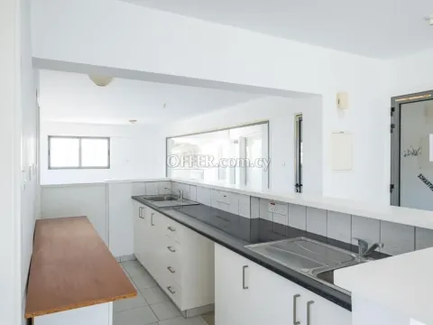 Office and shop in Voroklini Larnaca - 3