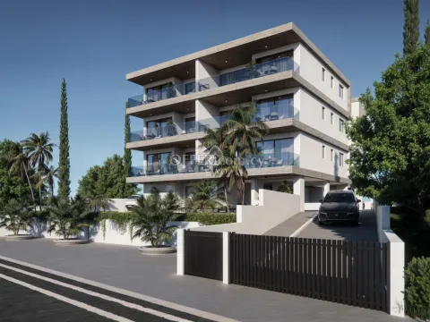 THREE BEDROOM TOP FLOOR APARTMENT IN UNIVERSAL AREA OF PAPHOS - 4