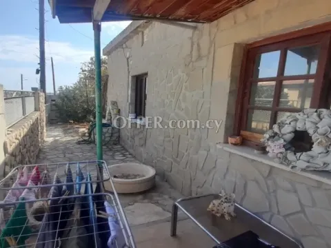 New For Sale €110,000 House (1 level bungalow) 2 bedrooms, Detached Alaminos Larnaca - Main Photo