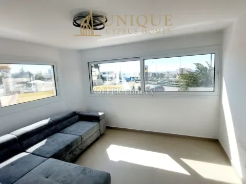 Sea View Apartment for Rent in Kato Paphos - Main Photo