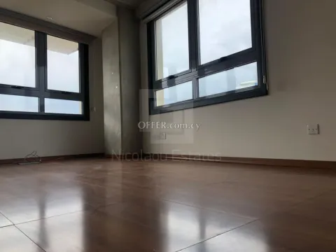 64m2 Office for rent in Aglantzia near Pizza Hut - 8