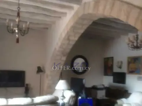 Spacious Five Bedroom Home in Peaceful Pyrgos - 7