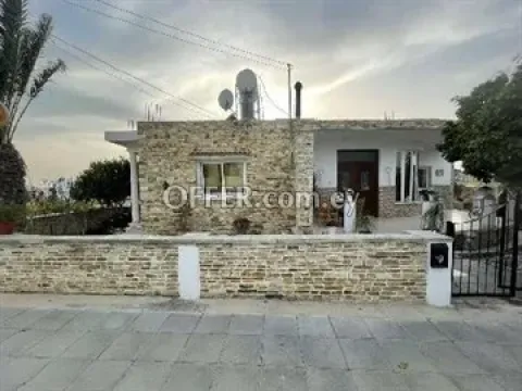 3 Bedroom House  In Lympia, Nicosia - Main Photo