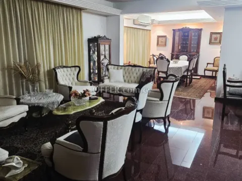 Apartment (Penthouse) in Polemidia (Kato), Limassol for Sale - Main Photo