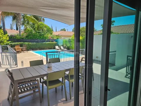 Three bedroom bungalow for sale in Erimi - 10