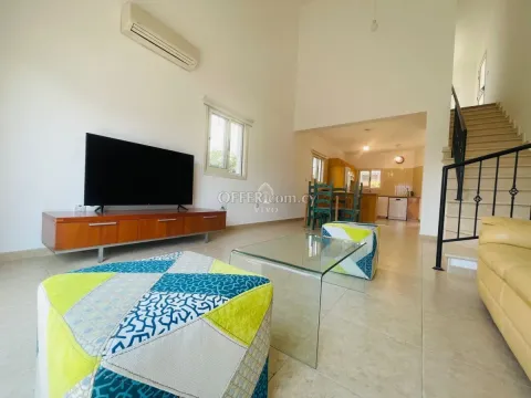BEACHFRONT THREE BEDROOM VILLA FOR RENT - 8