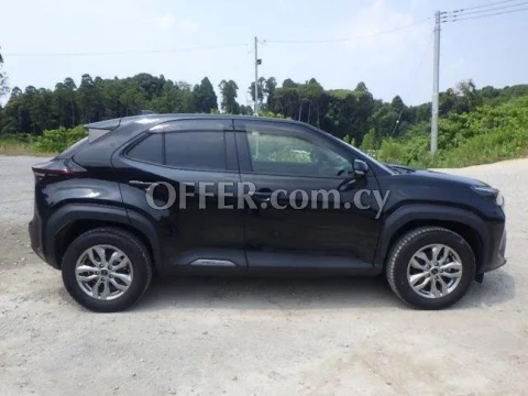 2021 Toyota Yaris Cross Hybrid 1.5L Hybrid Automatic SUV - Main Photo