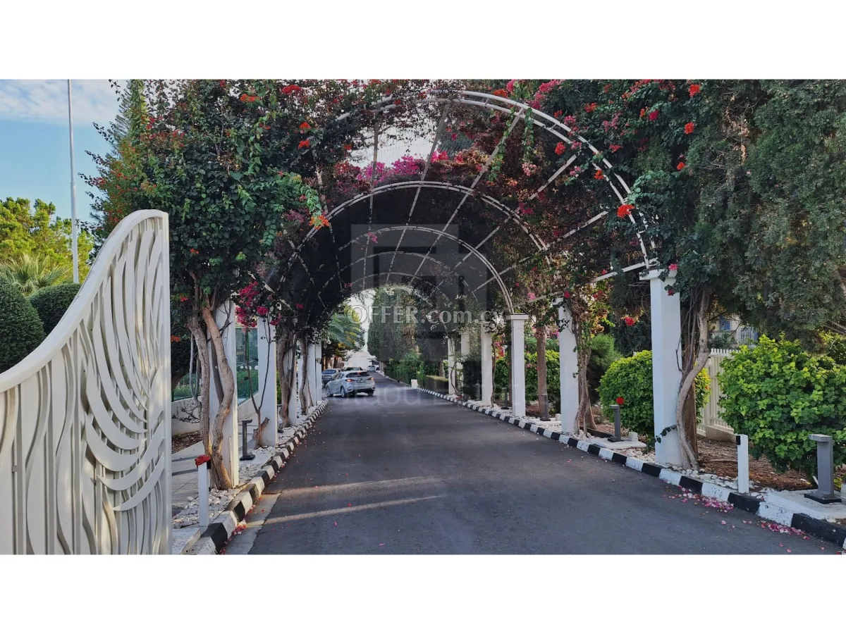 Rare to find property in one of Limassol s prestigious gated complex - 9