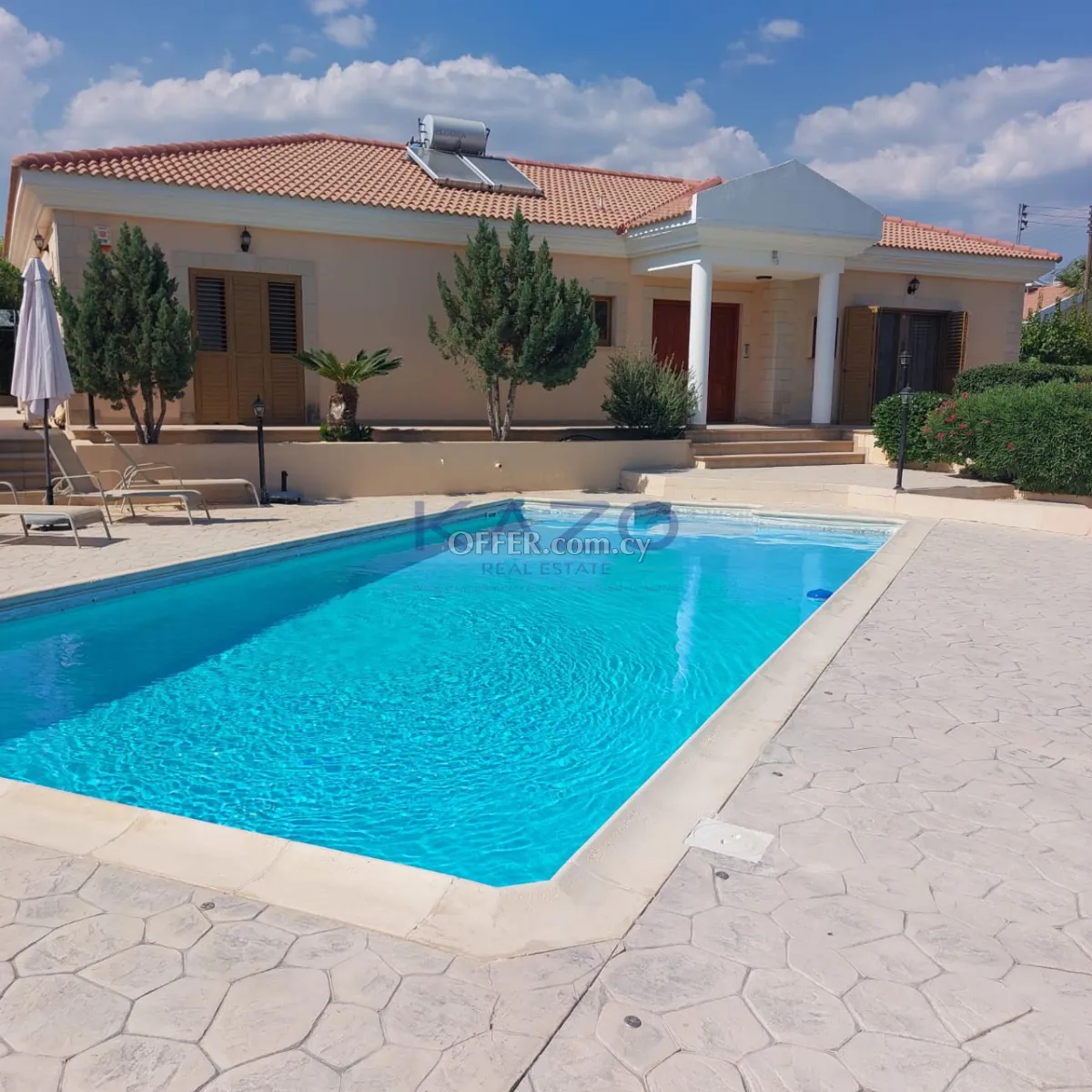 Fully Furnished Detached House in Green Apesia Village - 11