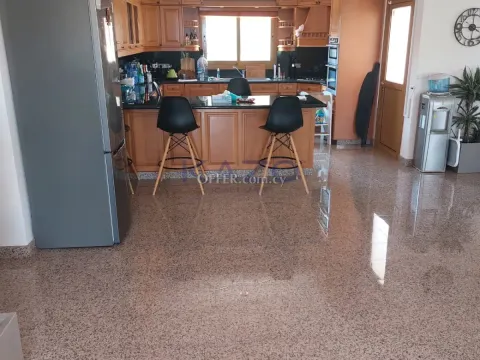 Fully Furnished Detached House in Green Apesia Village - 5