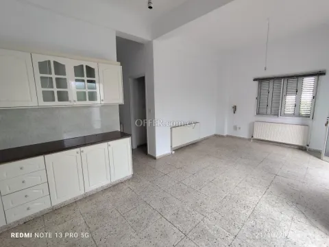 Office for rent in Apostolou Petrou & Pavlou, Limassol - Main Photo