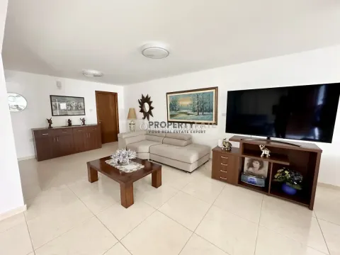 2 Bedroom Semi-Basement Apartment for Rent Kato Polemidia - Main Photo