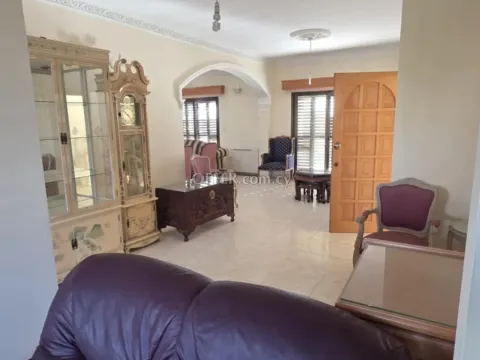 4 Bed House for rent in Chlorakas, Paphos - Main Photo