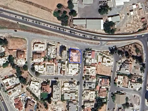 Spacious Mixed Use Property in Vibrant Agios Nikolaos - 3