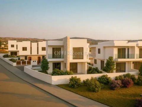 AMAZING 3-BEDROOM VILLA WITH GARDEN IN PEYIA - 2