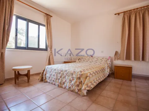 Spacious Four Bedroom House on Large Xyliatou Plot - 3