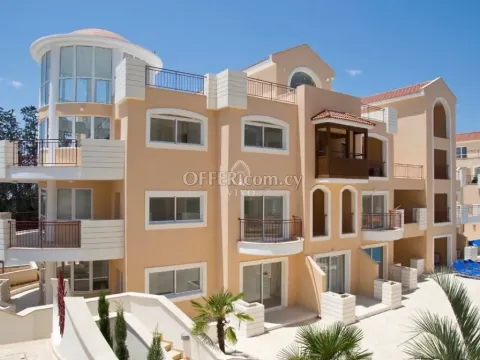 THREE BEDROOM TOWNHOUSE IN PAPHOS - Main Photo