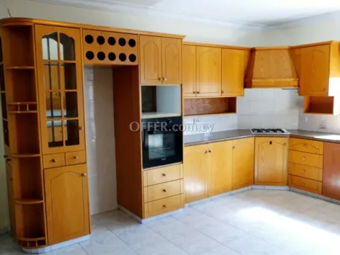 5 Bed Duplex for rent in Empa, Paphos - Main Photo