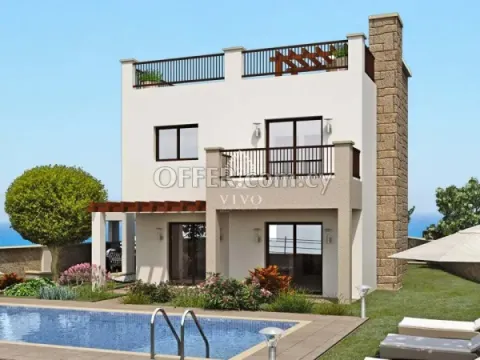 THREE BEDROOM DETACHED HOUSE IN GOLF RESORT - Main Photo