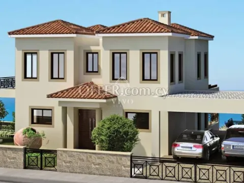 THREE BEDROOM VILLA IN A GOLF RESORT - Main Photo