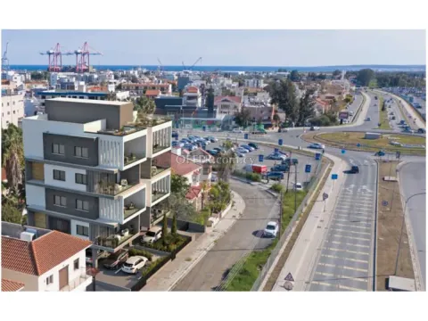 Large 1 bedroom new apartment under construction in Zakaki - Main Photo