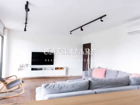 3-Bedroom Apartment in Strovolos - 5