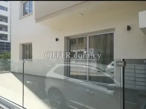 Newly renovated 2 Bedroom Apartment Suitable for housing or office  In - Main Photo