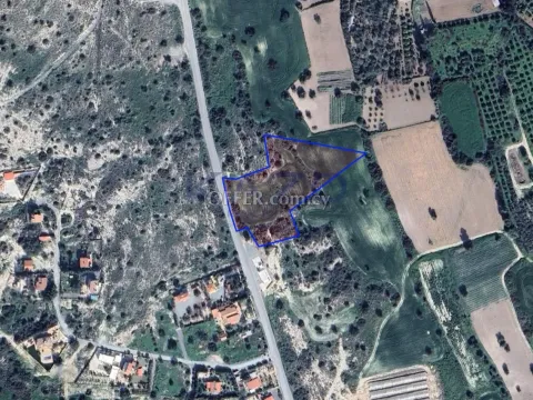 Large 10034m2 Field for Sale in Maroni Village - Main Photo